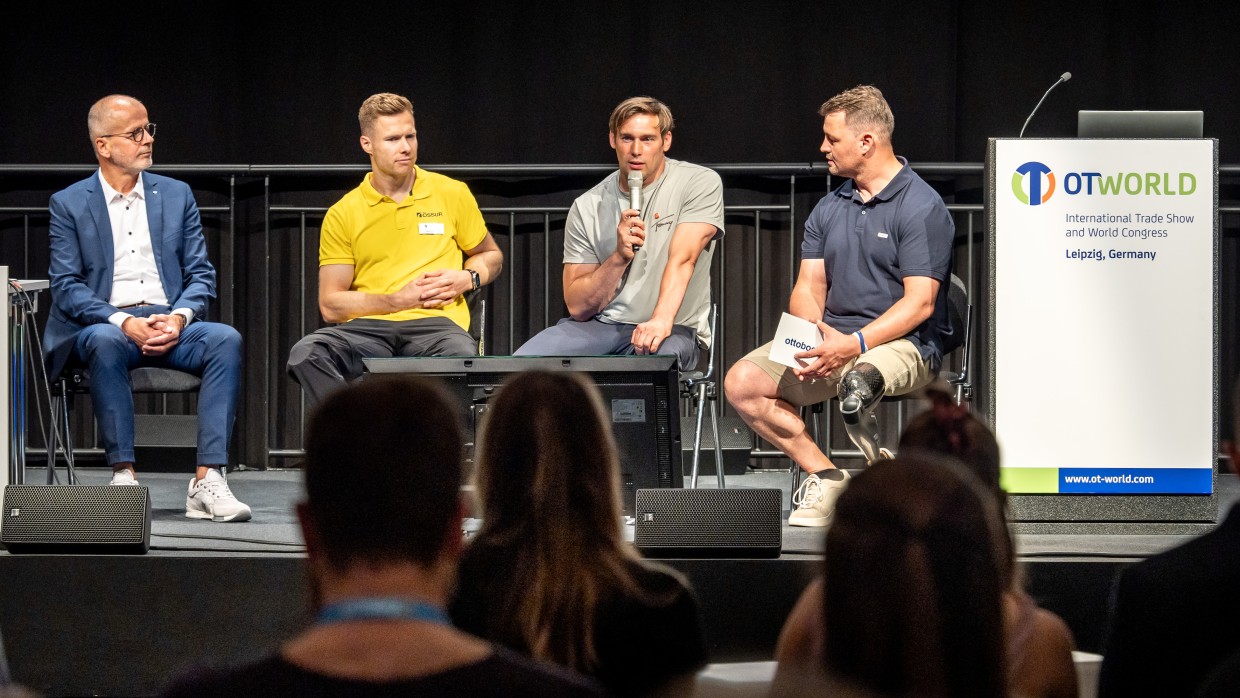 Panel discussion with experts and users during the OTWorld 